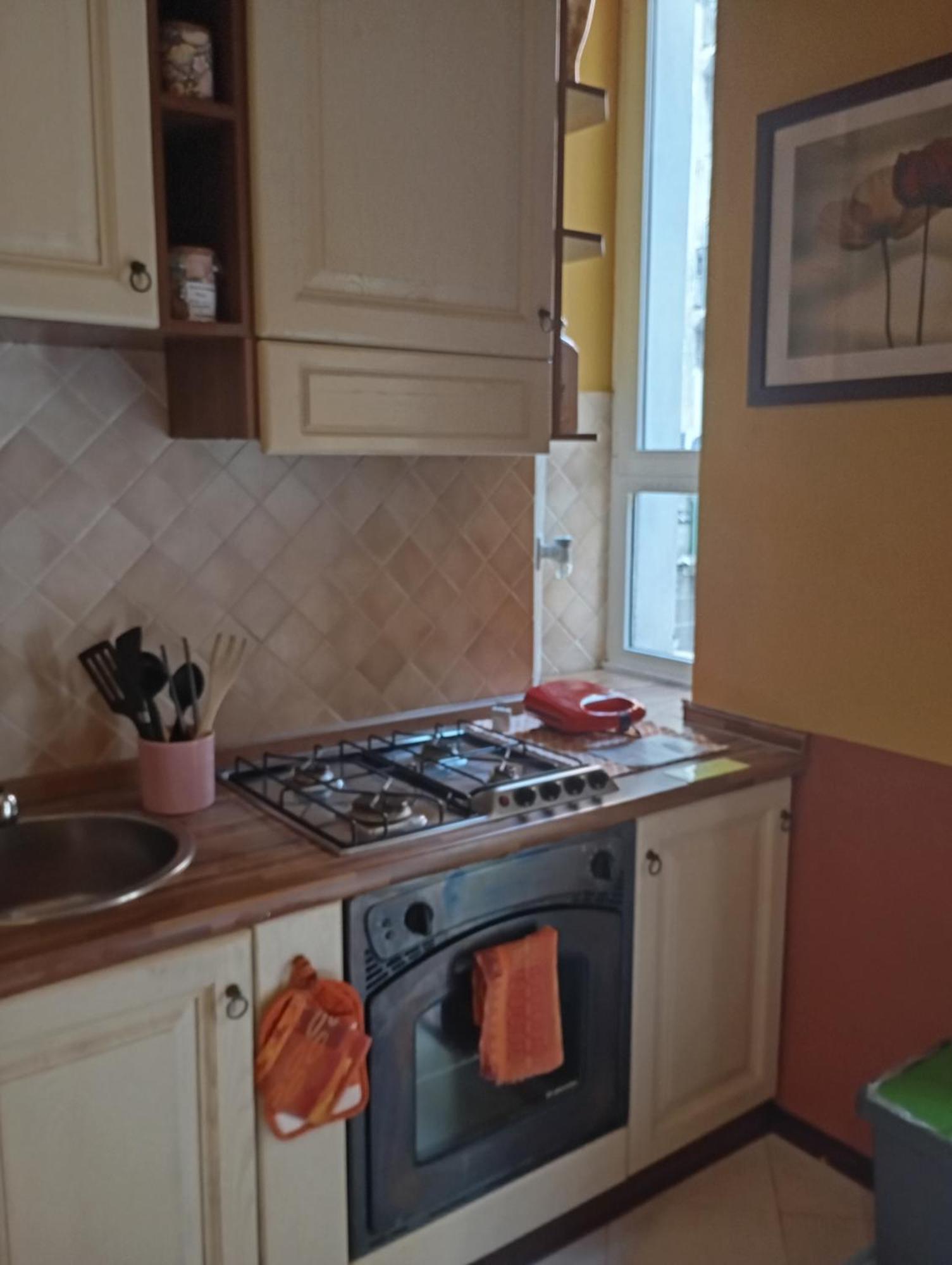 Flores Home, Vintage & Comfort Near Center, Navigli, Bocconi Appartamento